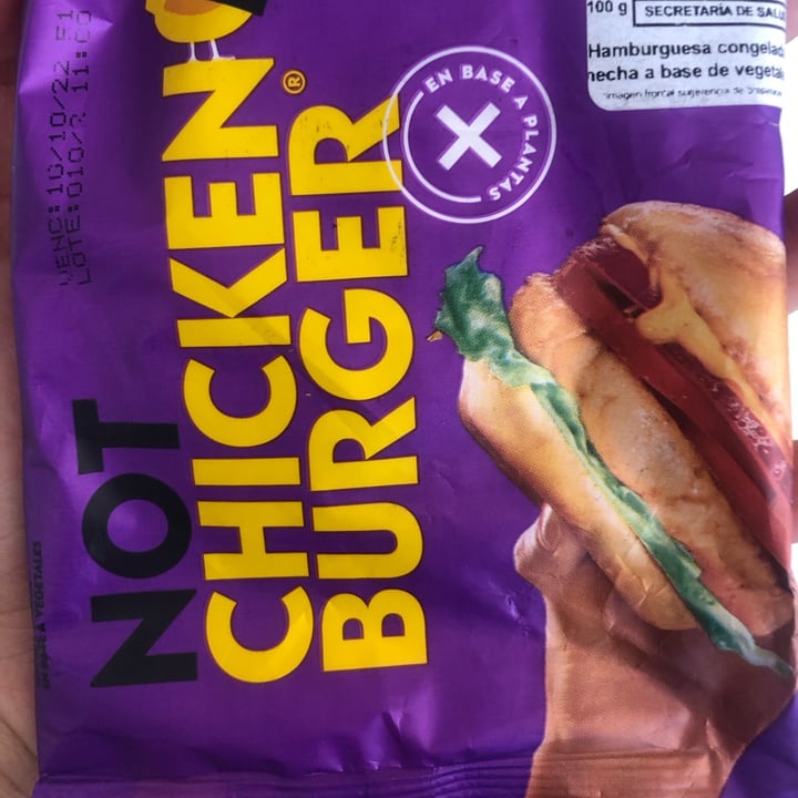 photo of NotCo Not Chicken Burger shared by @mochileravegana on  27 May 2022 - review