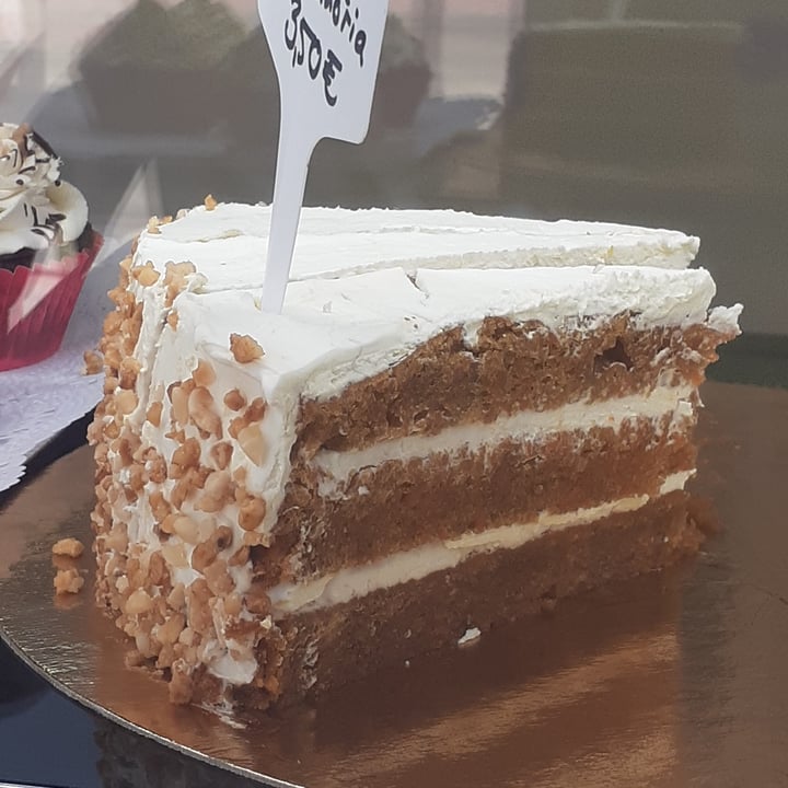 review photo of Vegabonty Carrot Cake shared by @nicoleroostee on 11 Sep 2021 - review