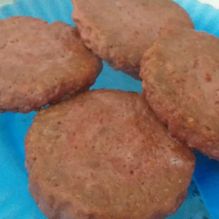 photo of Beyond Meat Beyond Burger Plant-Based Patties shared by @melinamelinacc on  04 Dec 2022 - review