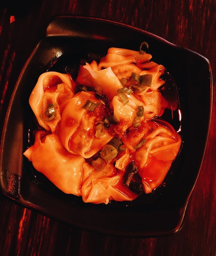 photo of Spicy Moon Vegetarian Szechuan Wontons In Chili Oil shared by @veganeatslongisland on  21 Apr 2020 - review