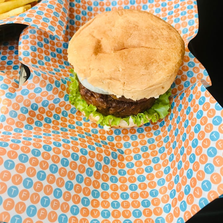 photo of The Fussy Vegan Urban GO! Burger shared by @poshrosh on  21 Feb 2021 - review
