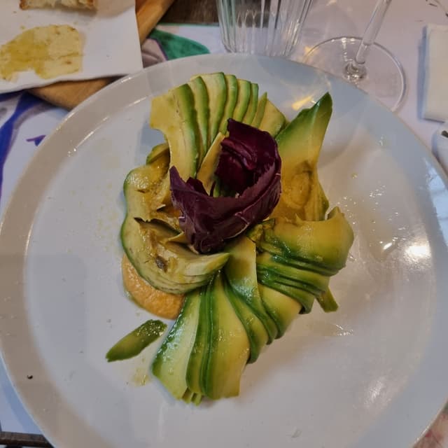 菜肴“Carpaccio di avocado”的照片