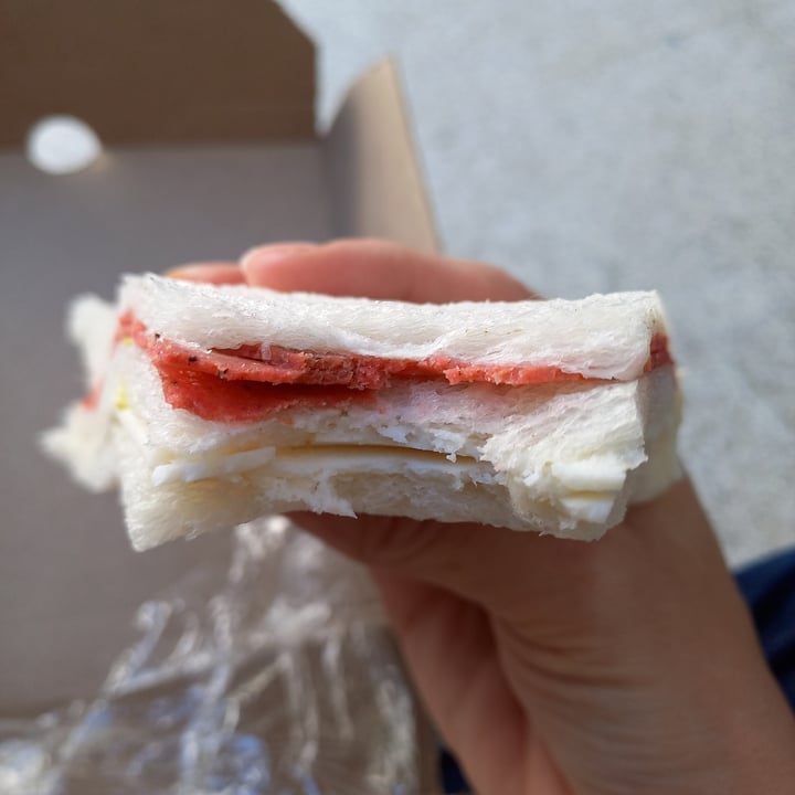 photo of Vegan Sandwich Sándwich De Jamón Y No Huevo shared by @maracarolina on  24 Apr 2022 - review