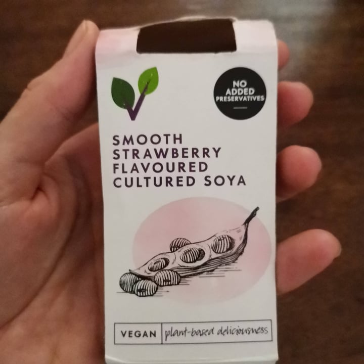 photo of Woolworths Food Smooth Strawberry Flavoured Cultured Soya shared by @leitai on  12 Oct 2021 - review