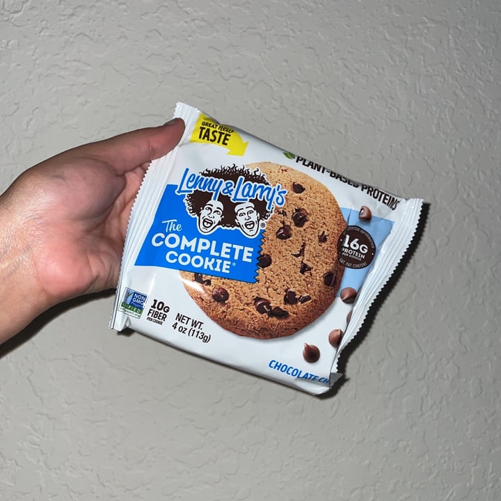 review photo of Lenny & Larry’s The Complete Cookie Chocolate Chip shared by @melendezkiana12 on 29 Aug 2021 - review