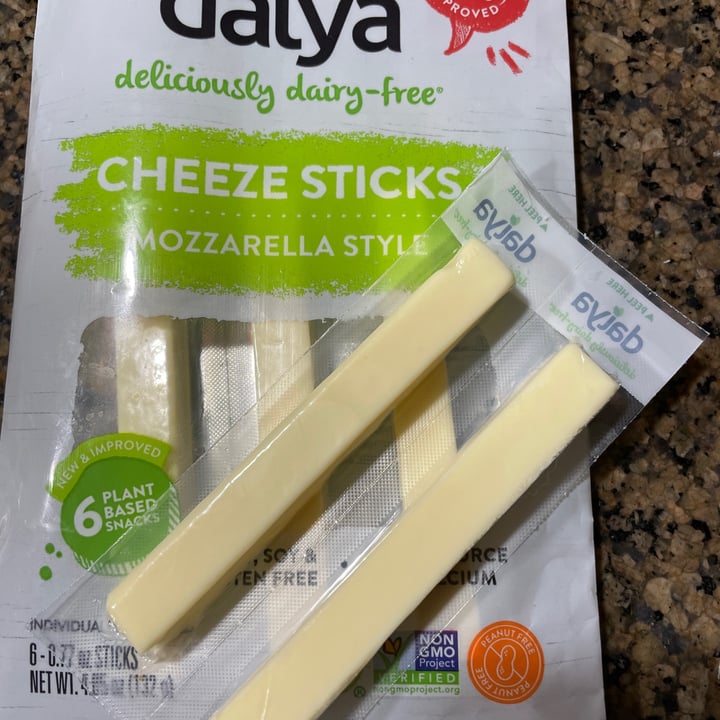 photo of Daiya Cheese Stick Mozzarella shared by @karenasp on  27 Mar 2022 - review