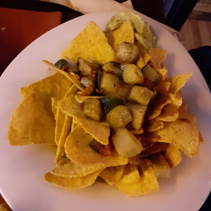 photo of Bar La Muga Nachos con guacamole shared by @itsaso on  17 Jul 2020 - review