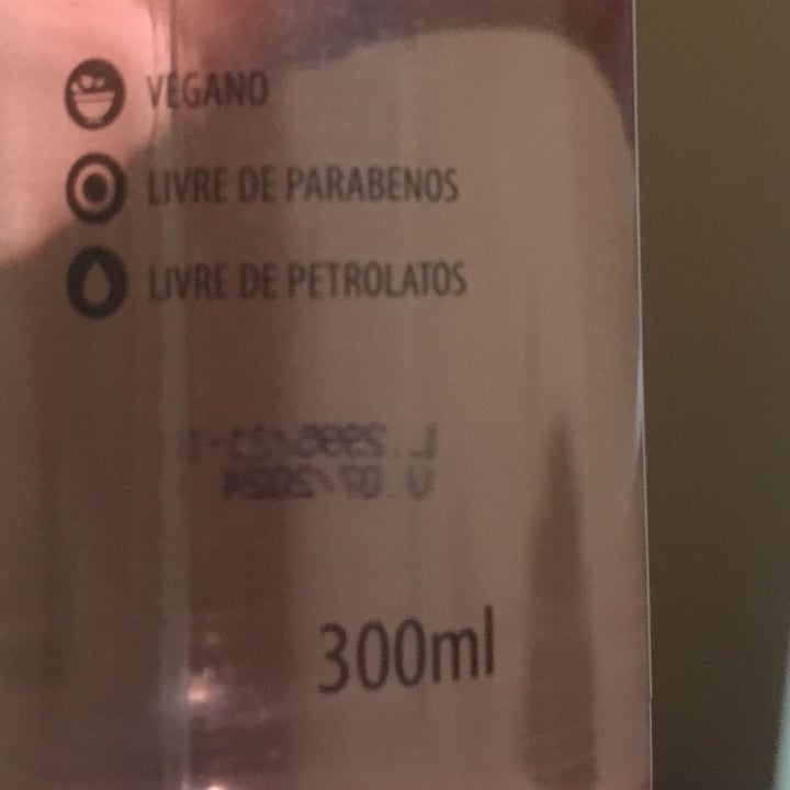 review photo of MAX LOVE make Up Studio água micelar shared by @niquemmartins on 11 Oct 2021 - review