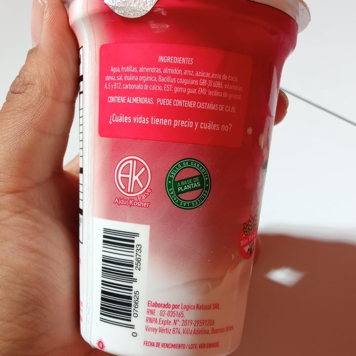 review photo of Felices Las Vacas Yogurt sabor Frutilla shared by @mikamaiden on 02 Apr 2021 - review