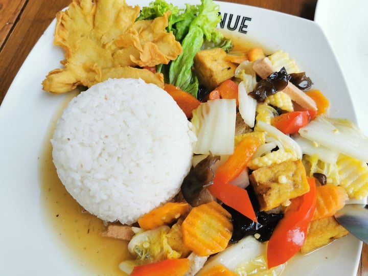 review photo of Loving Hut Vegan Katsu shared by @deanna89 on 28 Jan 2020 - review