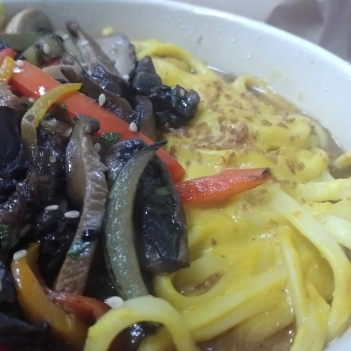 photo of Cocina Natural Pasta A La Huancaina Con Salteado Vegano shared by @sandramoon on  06 Sep 2021 - review