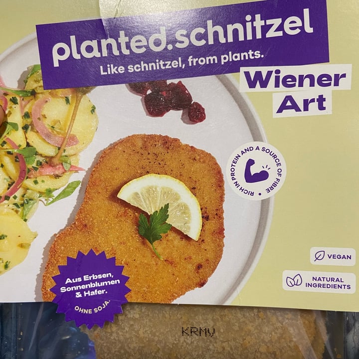 photo of eatplanted Planted schnitzel shared by @martarubbersoul on  03 May 2022 - review