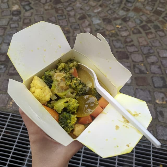 Photo of the dish “Veggie curry box”