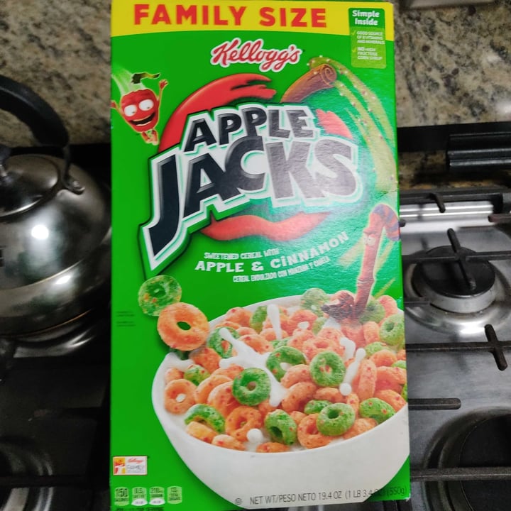 review photo of Kellogg's Apple Jacks shared by @monicapmm on 10 Dec 2020 - review