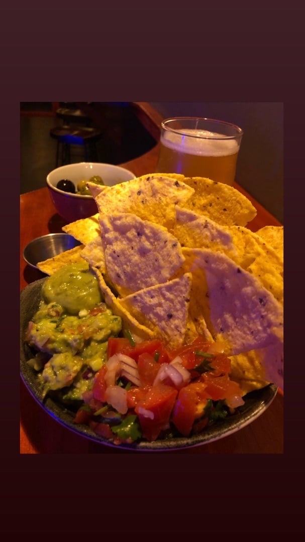 photo of vyb bar Nachos shared by @marinanduix on  16 Feb 2020 - review