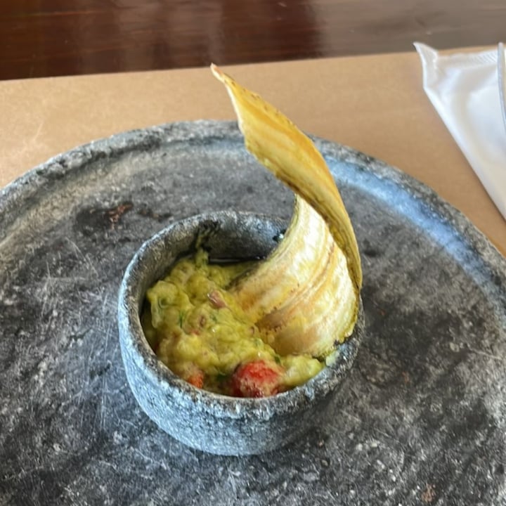 photo of Banana Verde Restaurant Chips de banana verde com guacamole shared by @danimarques on  27 Sep 2022 - review