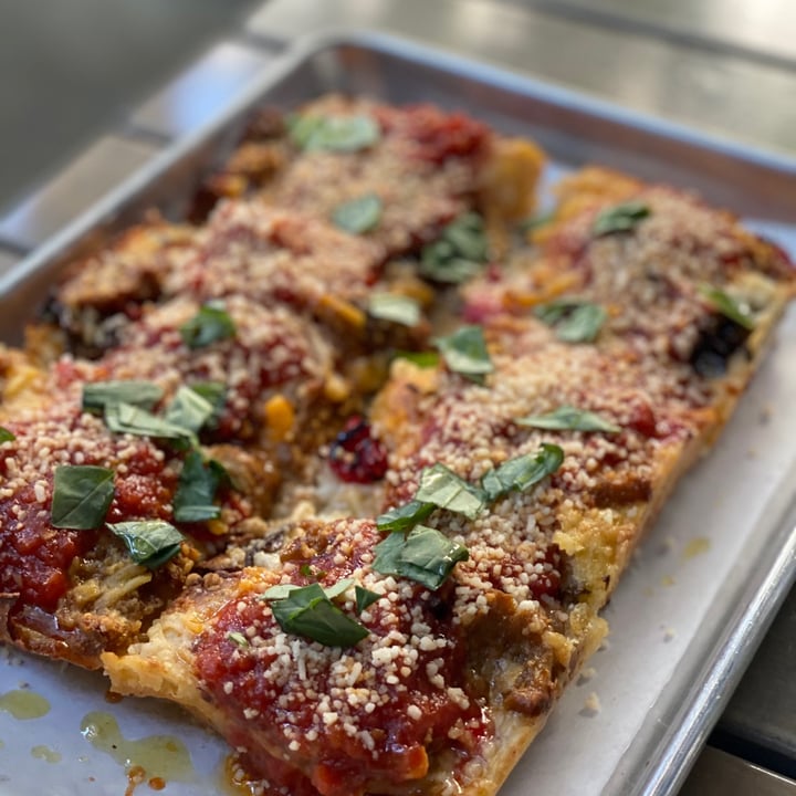 photo of Nic's On Beverly Wood-fired Detroit-style Pizza shared by @dsb2 on  02 Nov 2020 - review