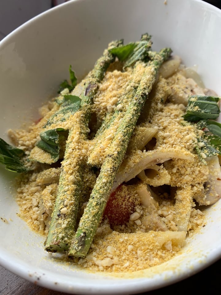 photo of Wild Leek Food & Juice Bar Penne cauliflower Alfredo shared by @plantbasedpoet on  01 Jul 2019 - review