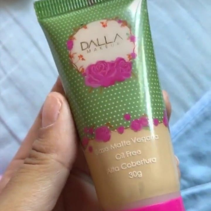 review photo of Dalla Makeup Base Liquida shared by @lianajut on 08 May 2022 - review