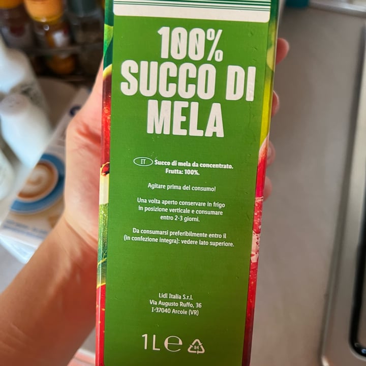 photo of Solevita 100% Succo Di Mela shared by @alevegan00 on  02 Dec 2021 - review
