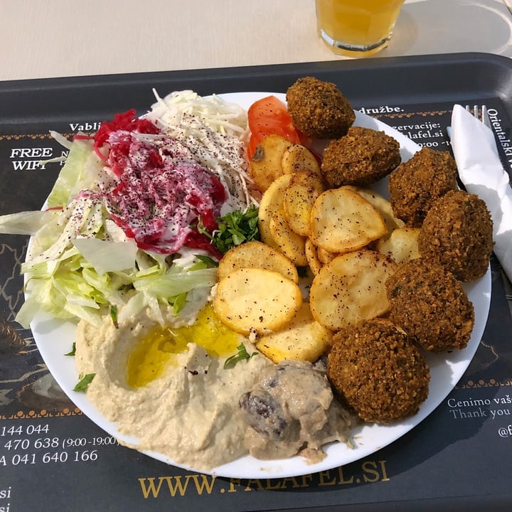 photo of Abi Falafel Falafel Plate shared by @mywaytobelieve on  22 Feb 2020 - review