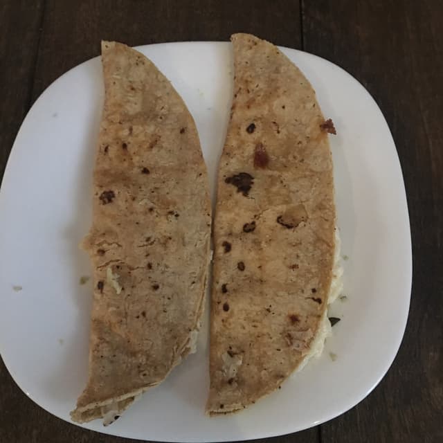 Photo of the dish “Quesadillas con Queso Vegano”