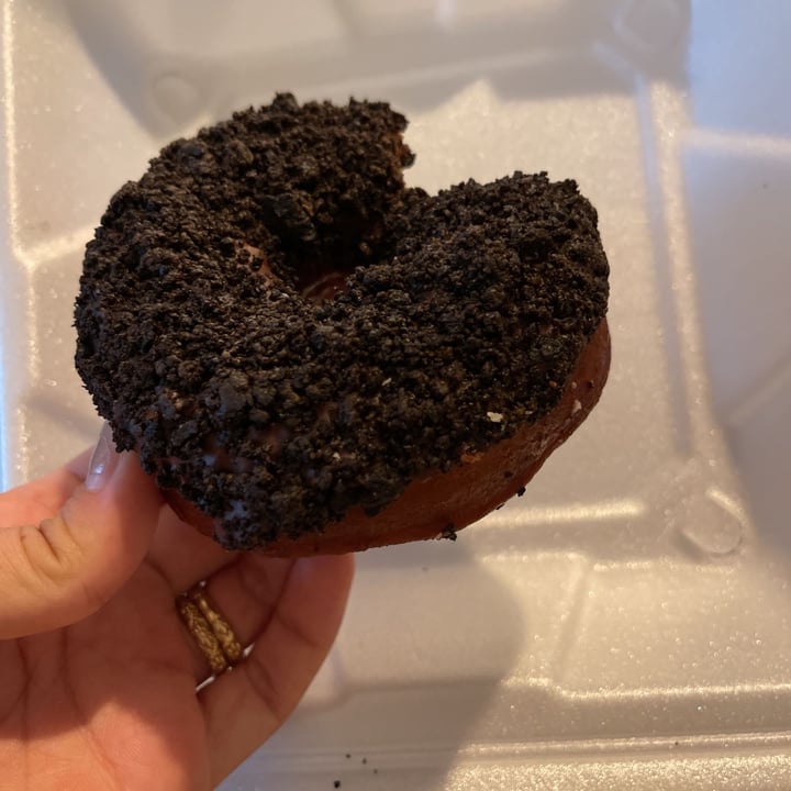 photo of Paisley Vegan Kitchen Oreo Donut shared by @lovinflorida on  28 Aug 2021 - review