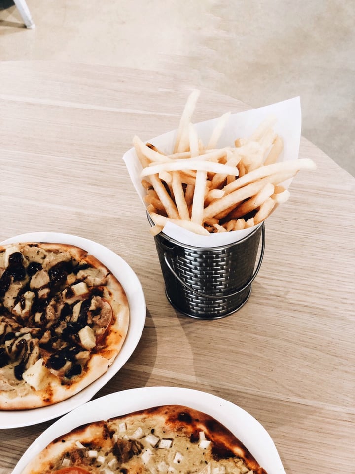 photo of WS Deli Experience Store Truffle Fries shared by @consciouscookieee on  30 Apr 2019 - review