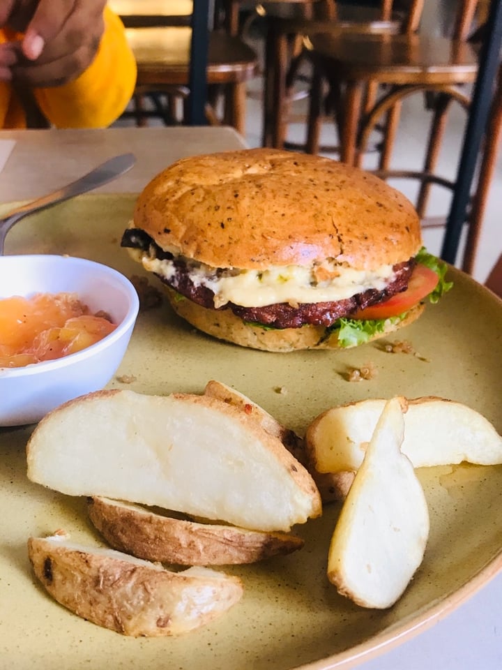 review photo of Uno mas uno restaurante Hamburguesa puro sabor shared by @camico on 08 Mar 2020 - review