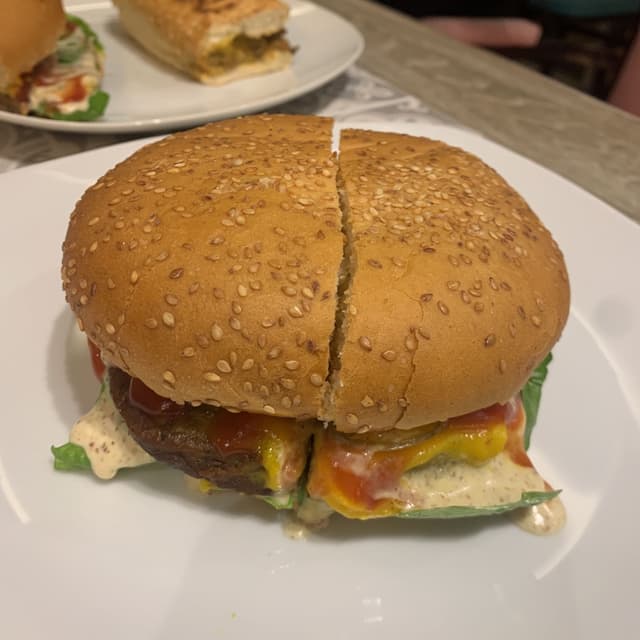 Foto do prato “Burger”