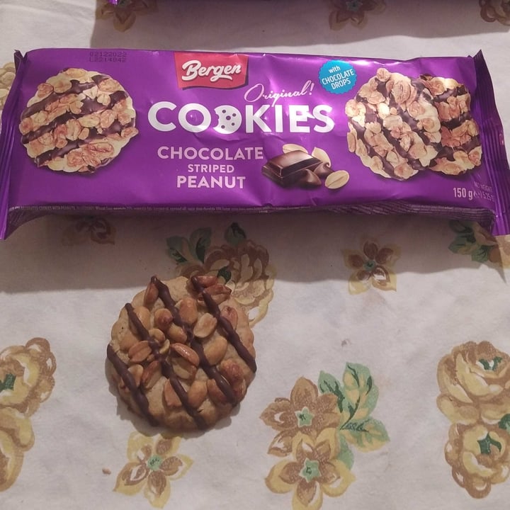 photo of Bergen Cookies with chocolate striped peanuts shared by @1973mila on  19 Mar 2022 - review