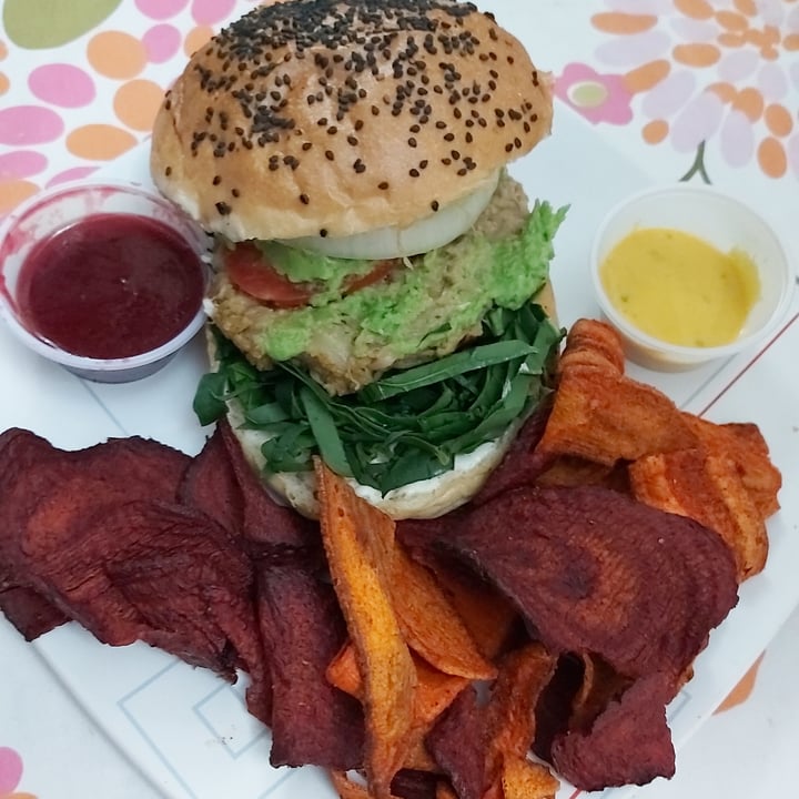 photo of Pulpa Amor Líquido Avocado burger shared by @virigf on  26 Jan 2021 - review