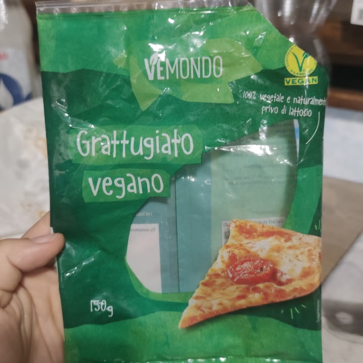 photo of Vemondo  Grattugiato Vegano shared by @brcfnc on  12 Jul 2022 - review