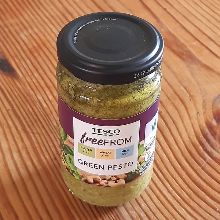 photo of Tesco Green Pesto shared by @janxr on  17 May 2021 - review