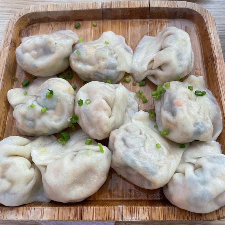 photo of Dum Dum Dumplings Veganos shared by @paumila on  10 Dec 2021 - review