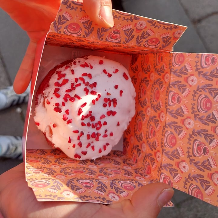 photo of Brammibal's Donuts Red Velvet shared by @kaikaikai on  25 Aug 2022 - review