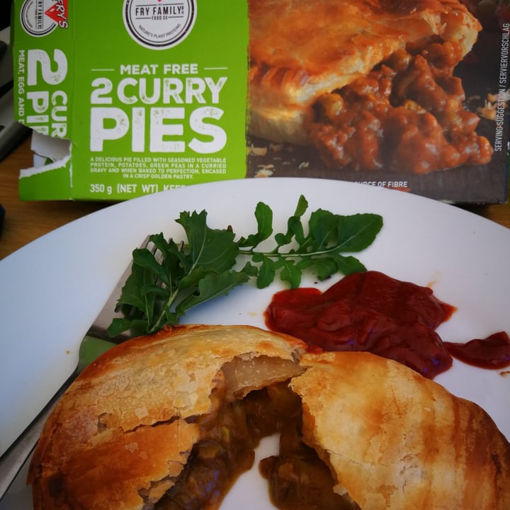 photo of Fry's Family Food 2 Curry Pies shared by @nolaj on  21 Apr 2021 - review