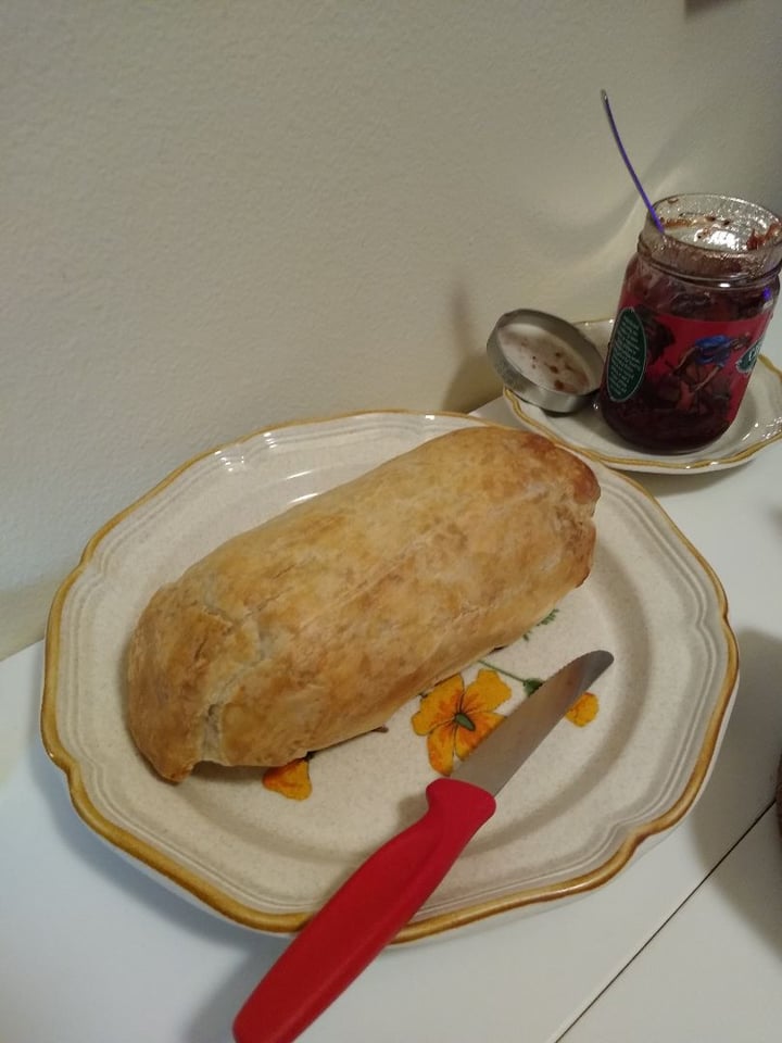 photo of Field Roast Hazelnut Cranberry Roast en croute shared by @lmop on  29 Nov 2019 - review