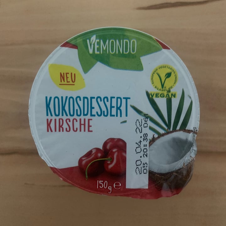 review photo of Vemondo Kokosdessert Kirsche shared by @ellaaaa on 09 Apr 2022 - review