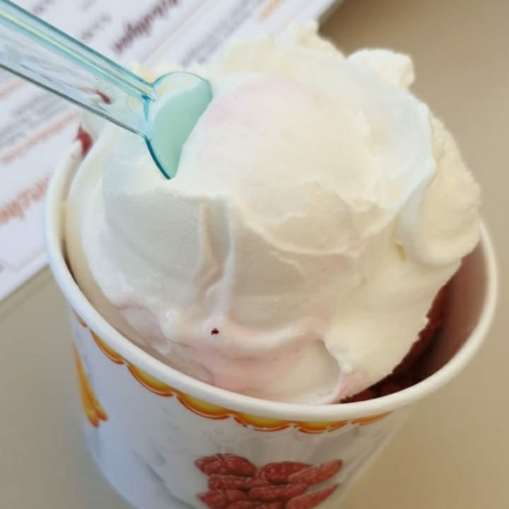 photo of Bäckerei Konditorei Stoiber Ice cream shared by @mischidream on  13 Sep 2020 - review