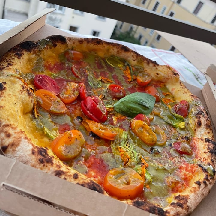 photo of Mani in Pasta Componi la tua pizza shared by @quandleloup on  06 Jul 2022 - review