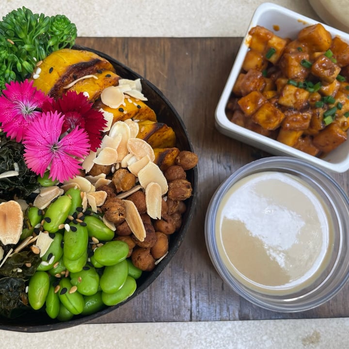 photo of Harvest Cafe Happy Buddha Bowl shared by @clarevandeleur on  20 Jan 2022 - review