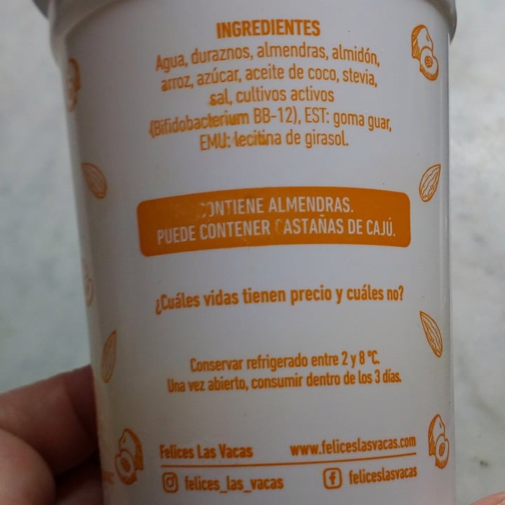 review photo of Felices Las Vacas Yogur de Almendras y Durazno shared by @marielita on 10 Feb 2021 - review