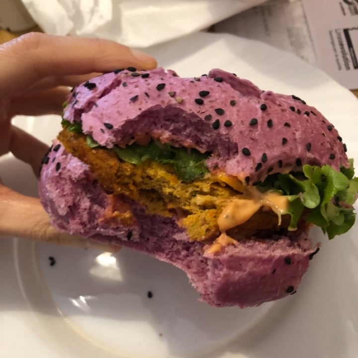 photo of Flower Burger Flower Burger shared by @frappa on  25 Mar 2022 - review