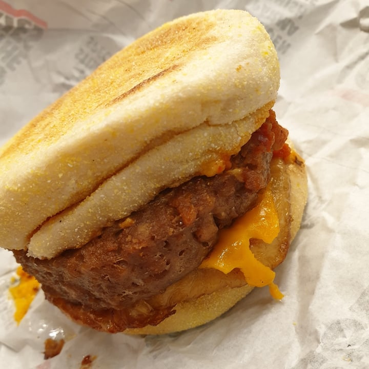 review photo of Lord of the Fries - Cavill Ave Chilli Egg Muffin with beyond Patty shared by @taroony on 30 Jun 2021 - review