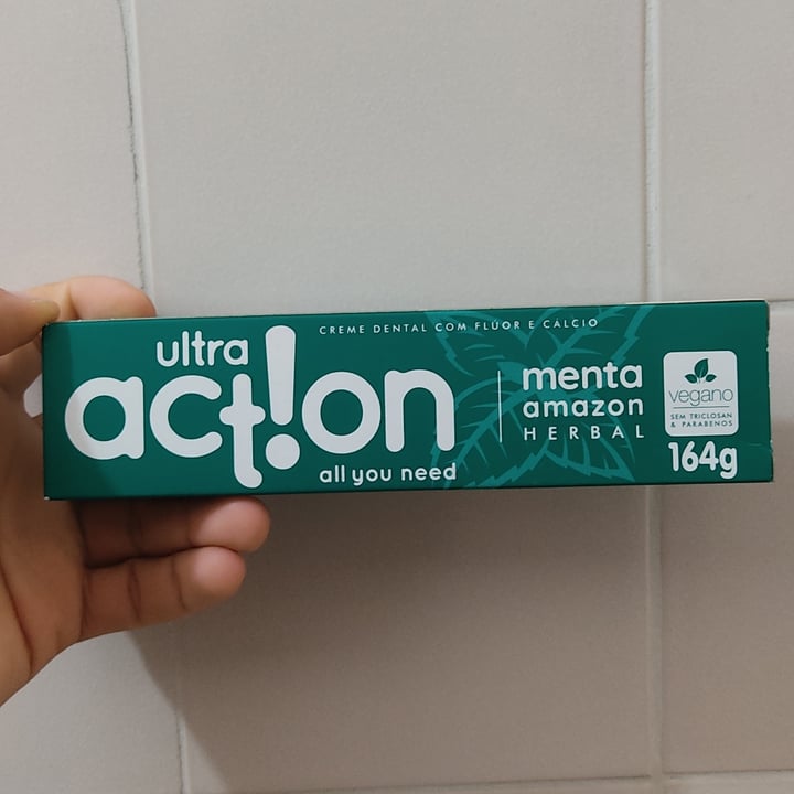 photo of Ultra action Creme Dental com Flúor e Cálcio Menta Amazon Herbal shared by @felps on  09 Oct 2022 - review