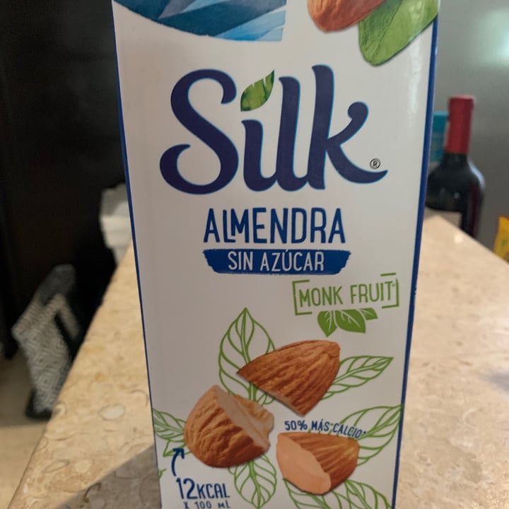 photo of Silk Almendra Endulzado Con Monk Fruit shared by @eatingwlore on  15 Aug 2021 - review