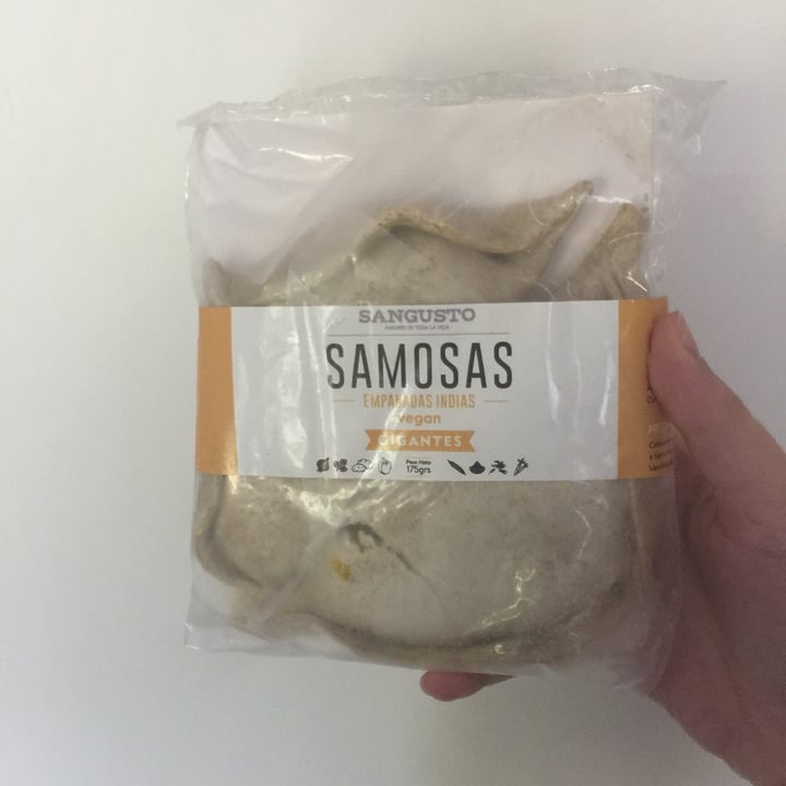 photo of Sangusto Samosas (Empanadas Indias) Gigantes shared by @s3xc-r4t on  04 Apr 2020 - review