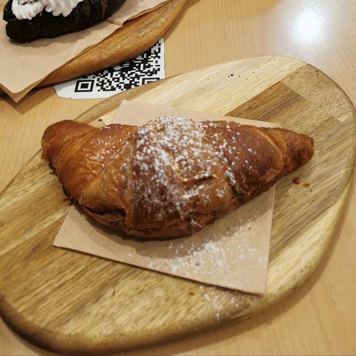 photo of Efrem - Gourmet Boutique and Finest Bar Brioche shared by @auroravegan on  19 Dec 2021 - review
