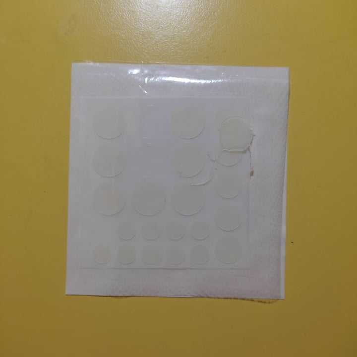 review photo of Cosrx Acne pimple master patch shared by @rubiconda on 15 Jun 2022 - review